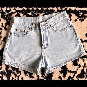 Vintage Lee high waisted light wash denim shorts